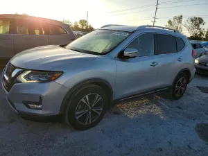 2017 NISSAN ROGUE