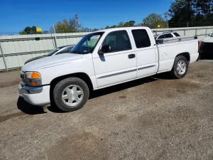 2005 GMC SIERRA