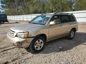 2004 TOYOTA HIGHLANDER