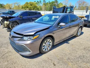 2024 TOYOTA CAMRY