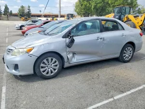 2013 TOYOTA COROLLA