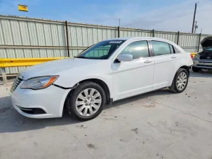 2014 CHRYSLER 200