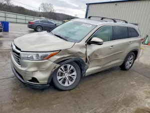 2015 TOYOTA HIGHLANDER