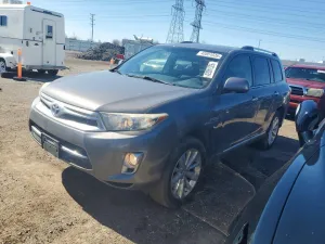 2013 TOYOTA HIGHLANDER