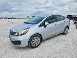 2013 KIA RIO