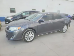 2014 TOYOTA CAMRY