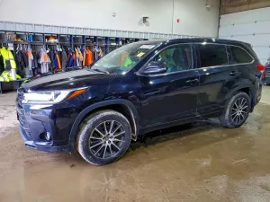 2017 TOYOTA HIGHLANDER