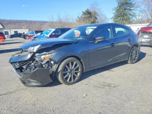 2018 MAZDA 3