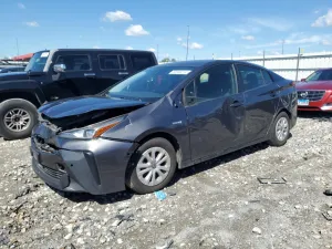 2019 TOYOTA PRIUS