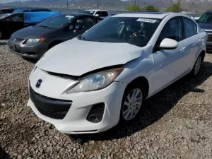 2012 MAZDA 3