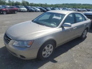2010 HYUNDAI SONATA