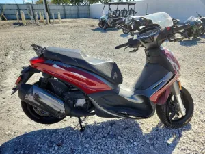 2017 PIAGGIO BV