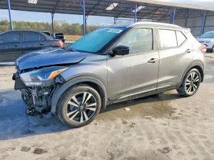 2019 NISSAN KICKS