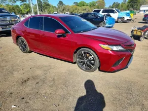 2018 TOYOTA CAMRY