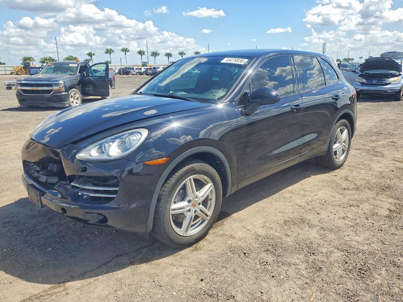 2014 PORSCHE CAYENNE