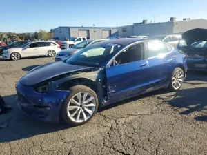 2018 TESLA MODEL 3
