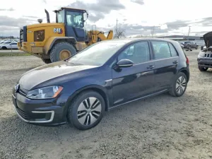2016 VOLKSWAGEN GOLF