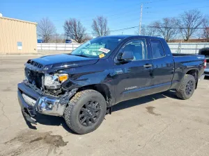 2017 TOYOTA TUNDRA