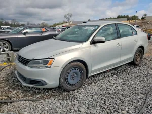 2011 VOLKSWAGEN JETTA