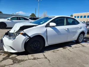 2015 TOYOTA COROLLA