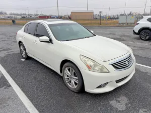 2011 INFINITI G37