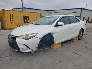 2017 TOYOTA CAMRY