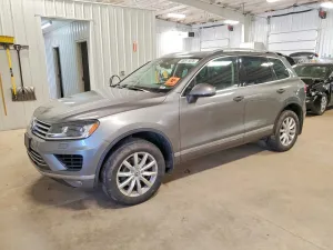 2016 VOLKSWAGEN TOUAREG