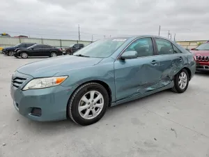 2011 TOYOTA CAMRY