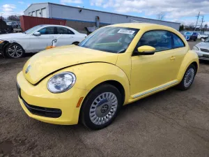 2013 VOLKSWAGEN BEETLE
