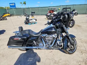 2023 HARLEY DAVIDSON FL