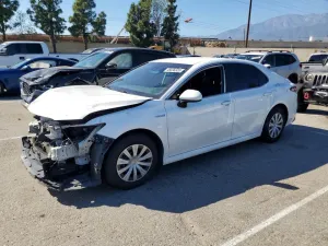 2020 TOYOTA CAMRY SOLA