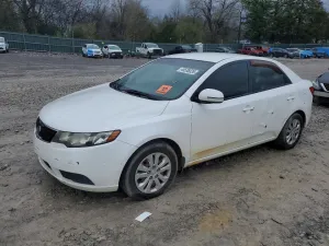 2013 KIA FORTE