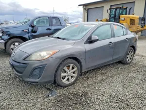 2011 MAZDA 3