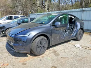 2026 TESLA MODEL Y