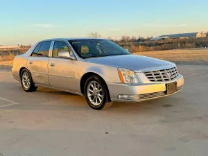 2011 CADILLAC DTS