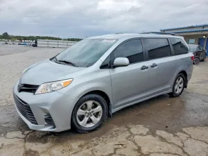 2019 TOYOTA SIENNA