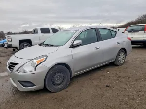 2017 NISSAN VERSA