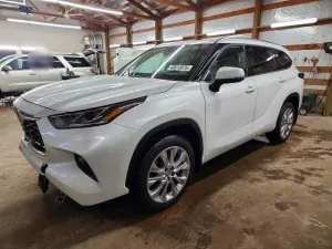 2024 TOYOTA HIGHLANDER