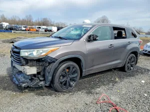 2015 TOYOTA HIGHLANDE