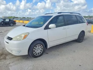2004 TOYOTA SIENNA