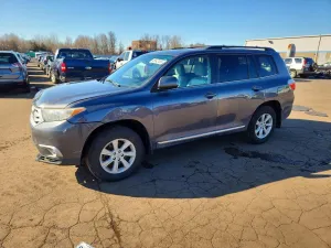 2013 TOYOTA HIGHLANDER