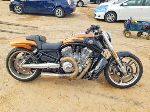 2014 HARLEY-DAVIDSON VRS