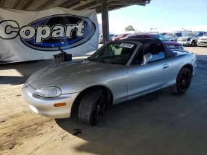 2004 MAZDA MX5