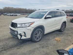 2018 TOYOTA HIGHLANDER