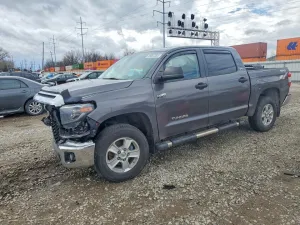 2018 TOYOTA TUNDRA