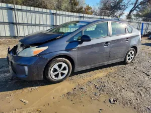 2013 TOYOTA PRIUS ONE