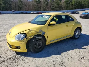 2013 VOLKSWAGEN BEETLE