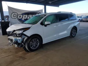 2021 TOYOTA SIENNA
