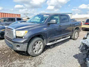 2011 TOYOTA TUNDRA