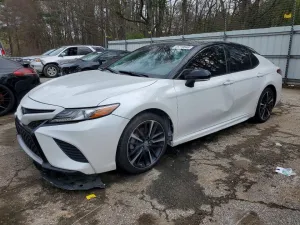 2018 TOYOTA CAMRY